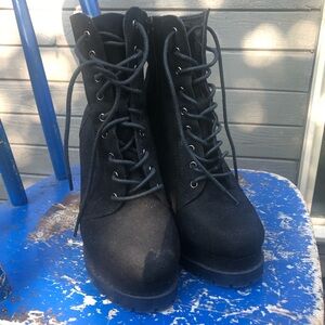 Platform ankle boots size 7